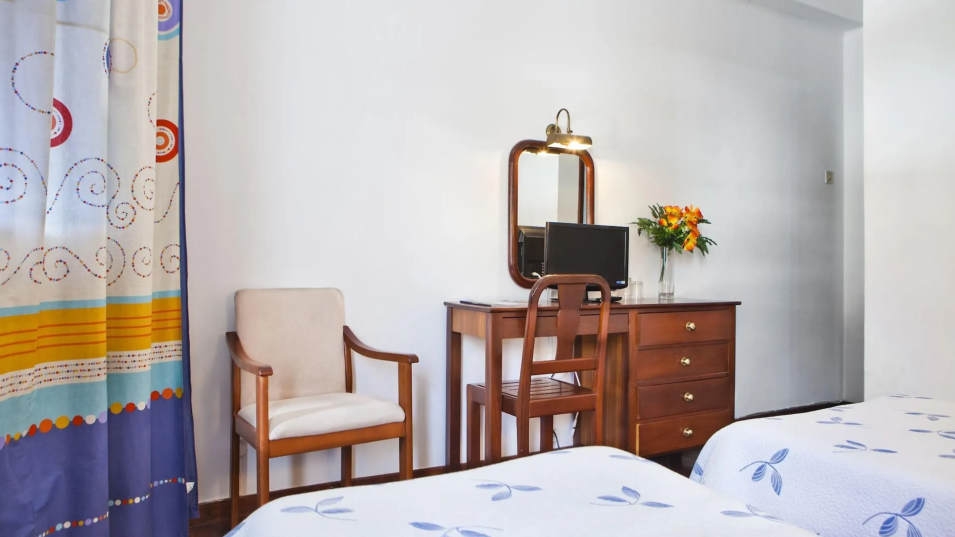 Residencial Colombo Bed & Breakfast Funchal  Funchal (Madeira)