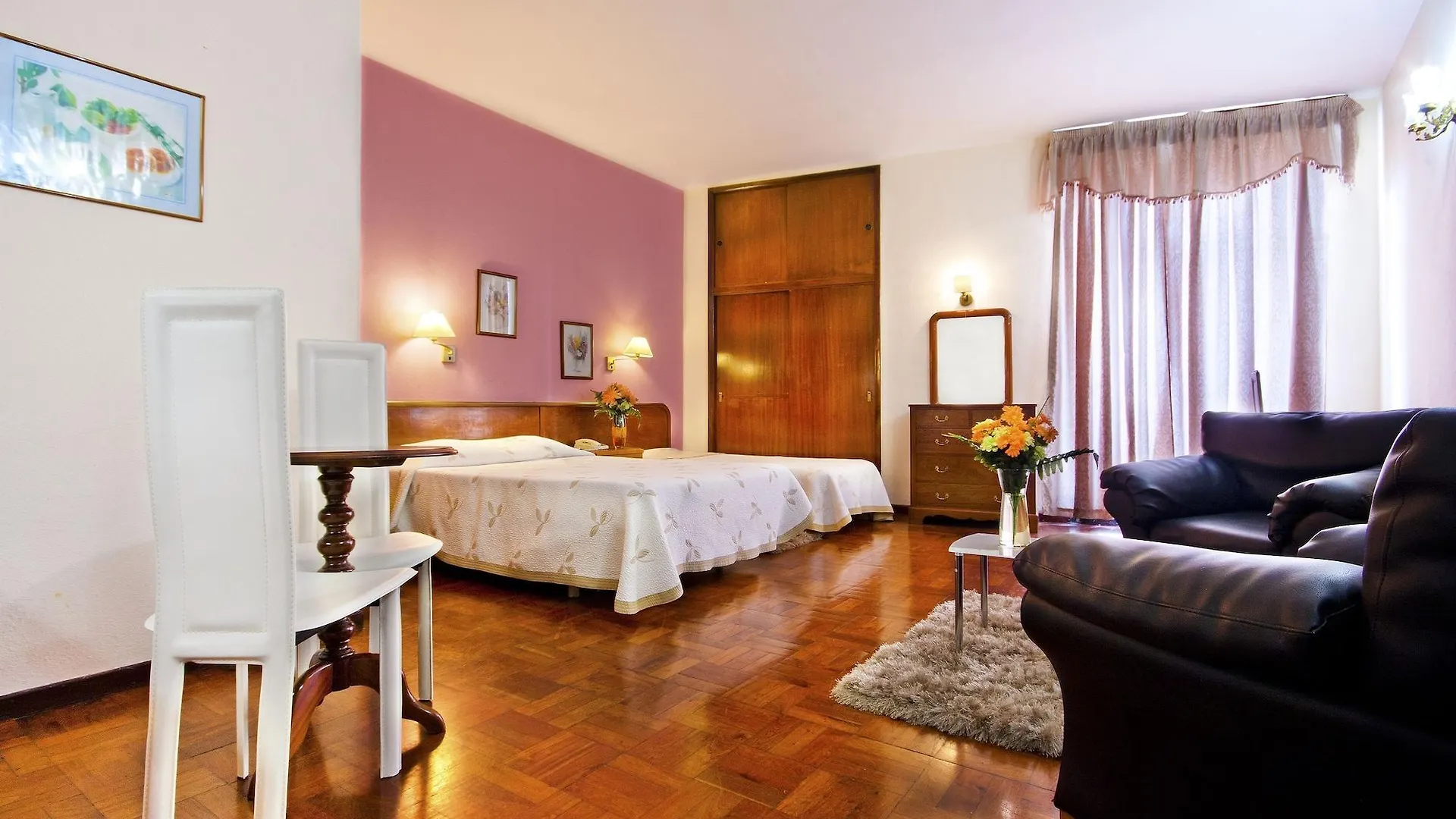 Residencial Colombo Bed & Breakfast Funchal