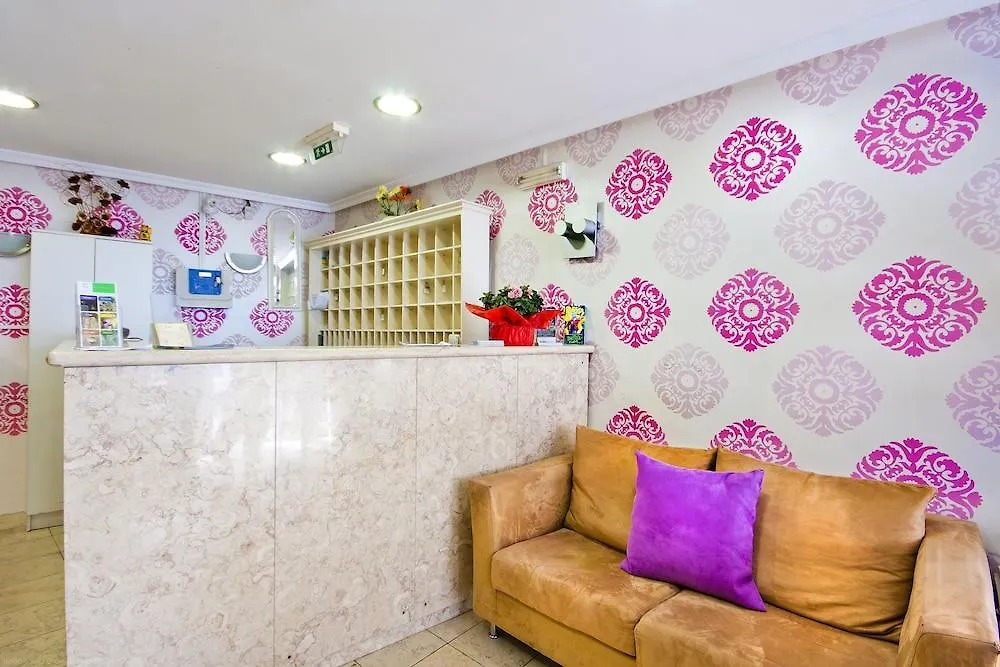 Residencial Colombo Bed & Breakfast Funchal  2*, Funchal (Madeira) Portugal