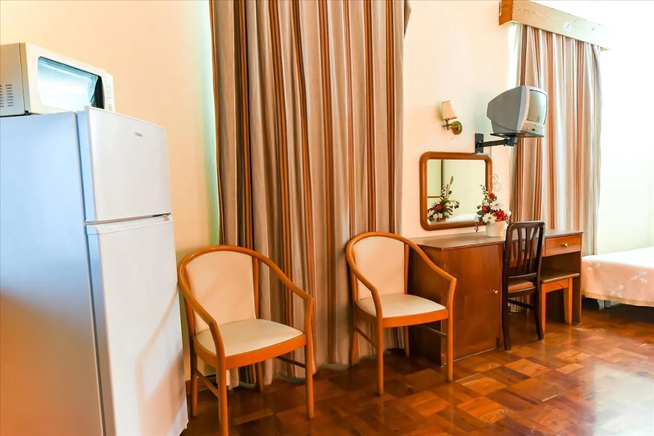 Bed and Breakfast Residencial Colombo Funchal  Nocleg ze śniadaniem