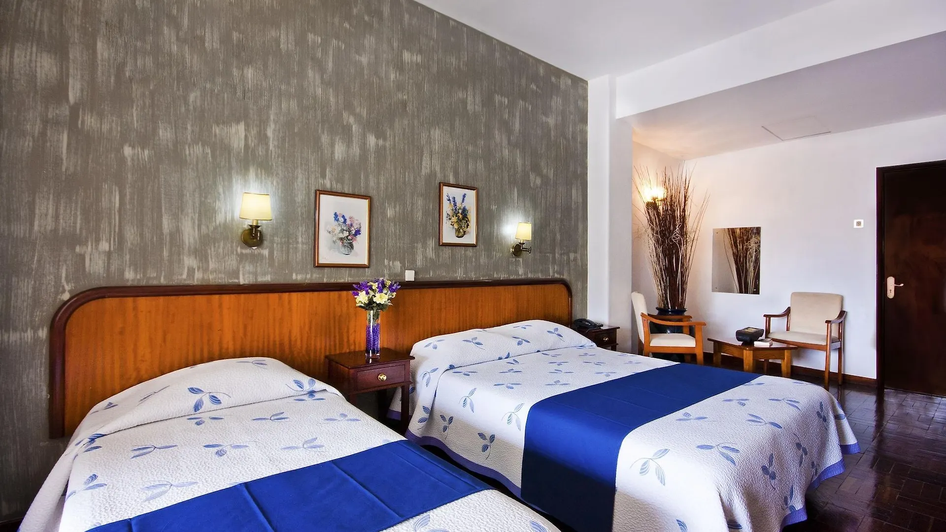 Bed and Breakfast Residencial Colombo à Funchal  Portugal