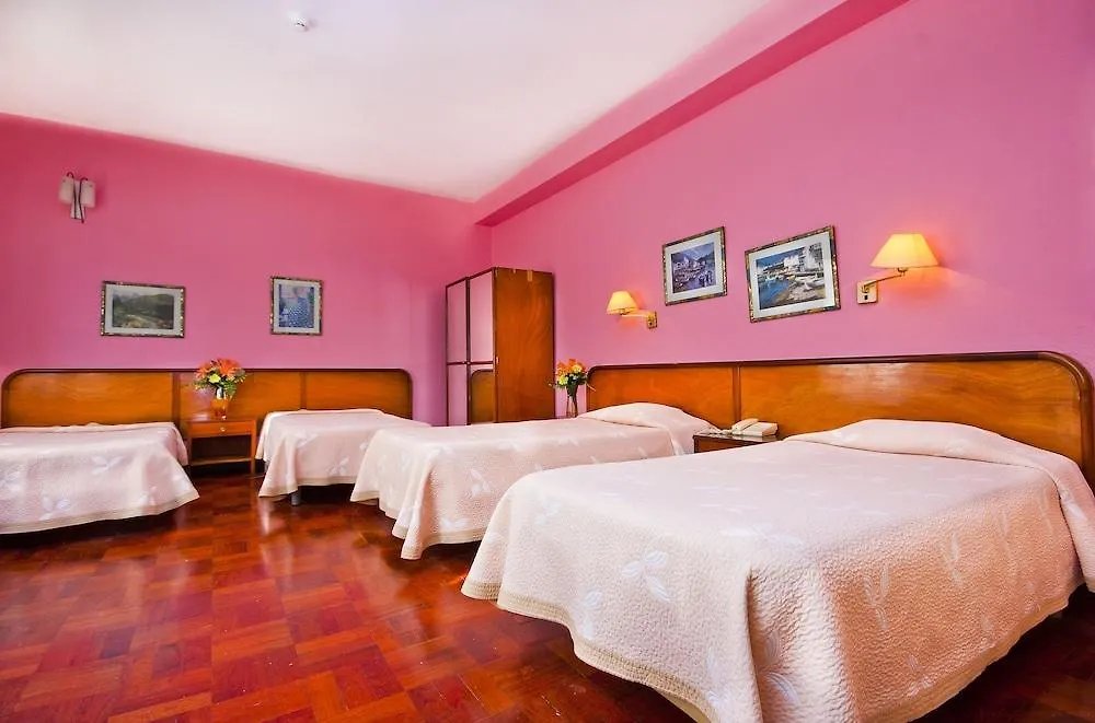 Bed and Breakfast Residencial Colombo à Funchal  Portugal