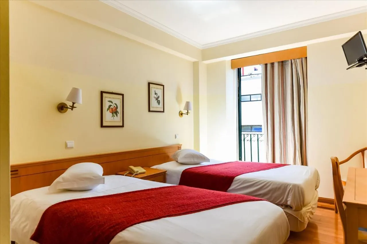 Bed and Breakfast Residencial Colombo à Funchal  Funchal (Madeira)