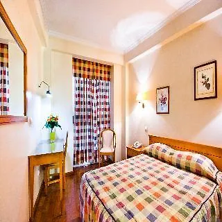 Bed and Breakfast Residencial Colombo à Funchal  Portugal
